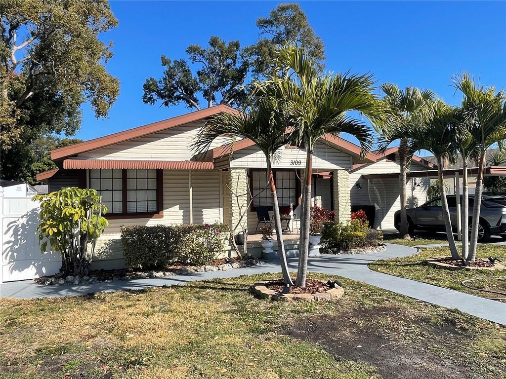 Photo of 3109 W Palmetto Street, Tampa, FL 33607 (MLS # TB8466714)