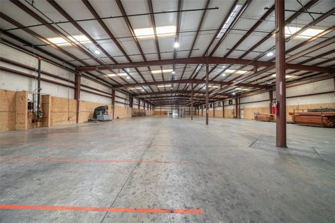 Tiny photo for 1056 NE 16th Street, Ocala, FL 34470 (MLS # OM710911)