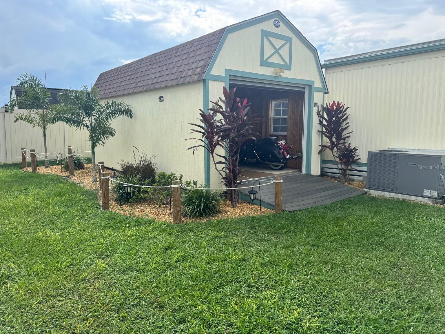 ZEPHYR SHORES - Residential