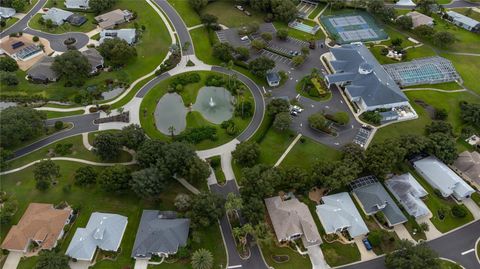 A home in TAVARES