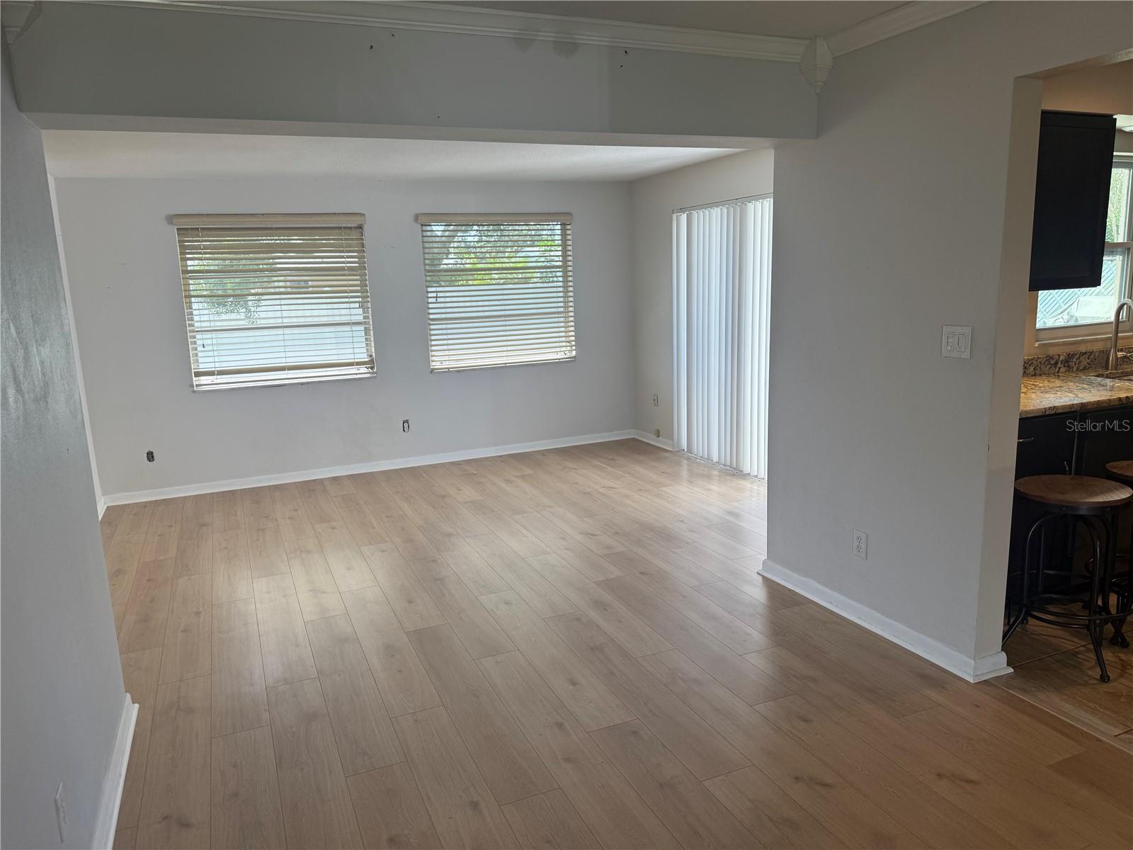 HAMILTON SQUARE LOT 21 - Residential