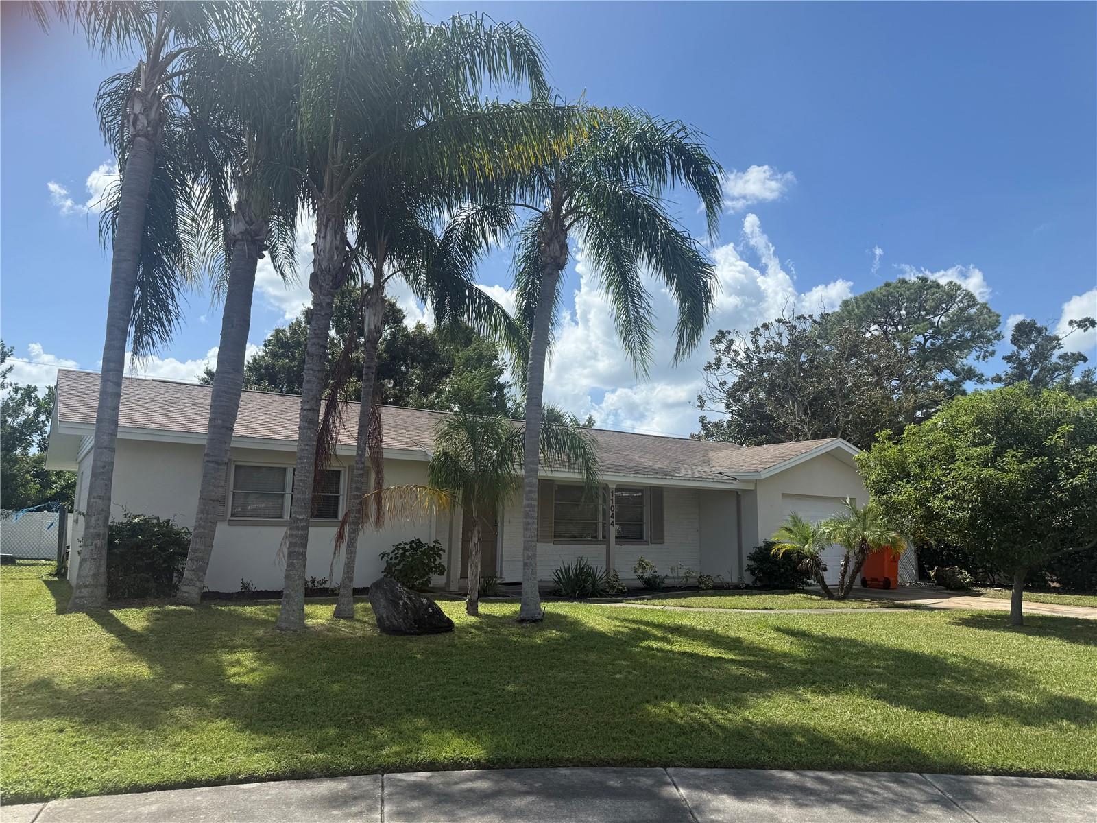 HAMILTON SQUARE LOT 21 - Residential