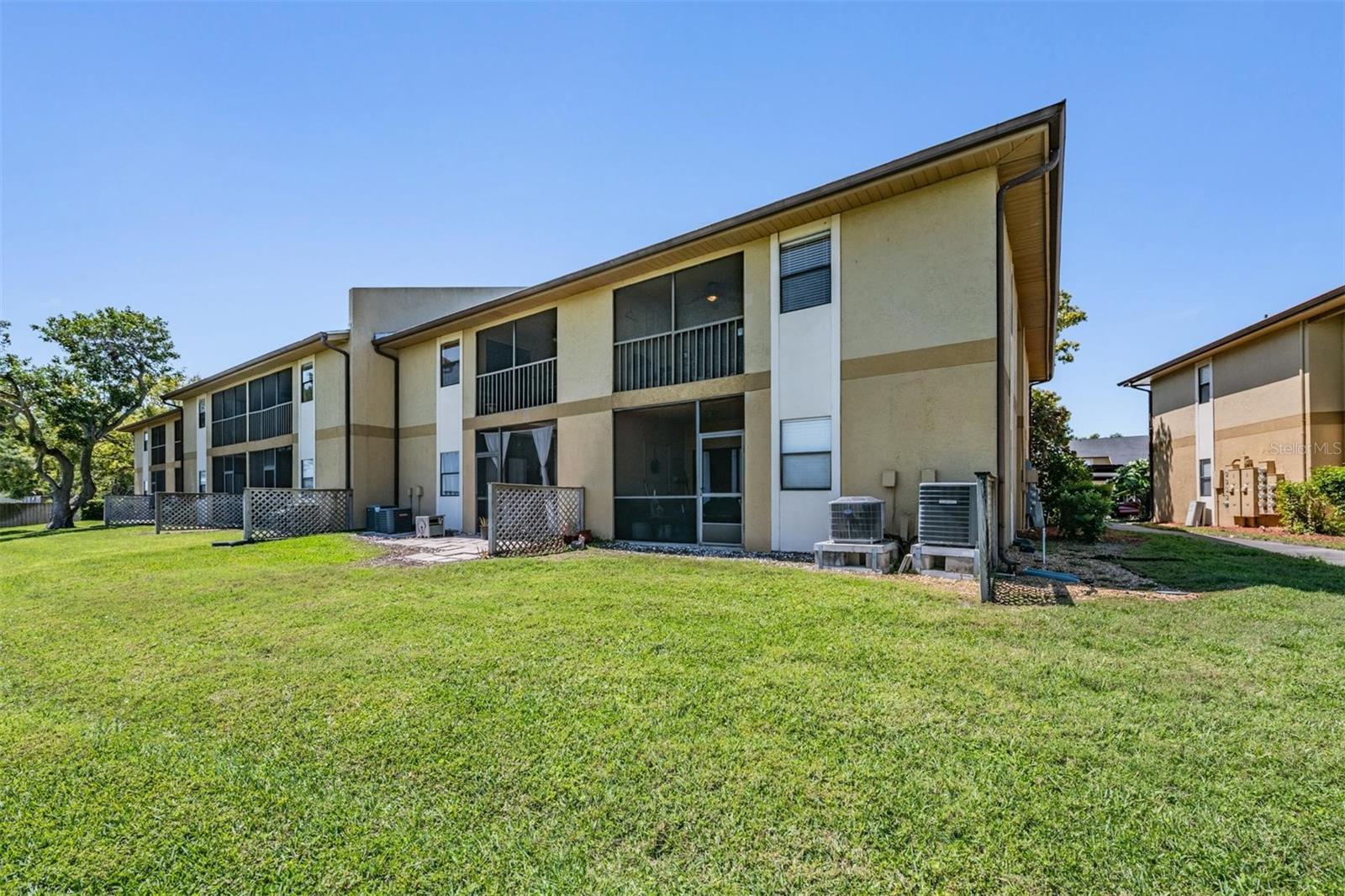 BELLA VISTA ON LAKE - Residential