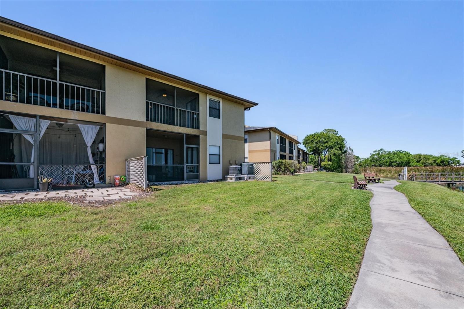 BELLA VISTA ON LAKE - Residential