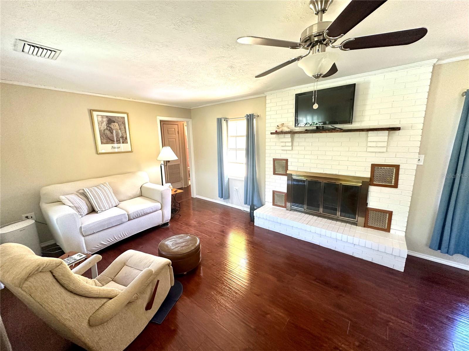 BELLEVIEW - Residential