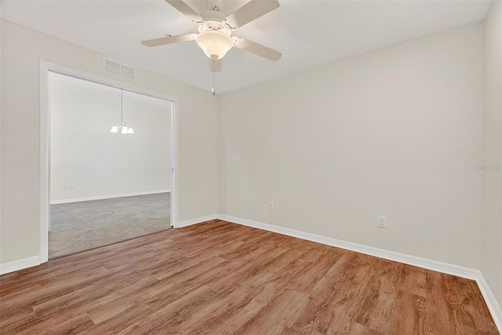 LAKEWOOD NATIONAL - Residential