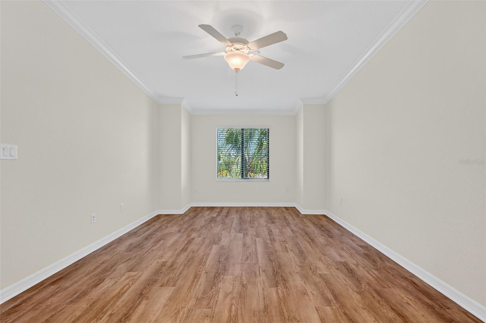 LAKEWOOD NATIONAL - Residential