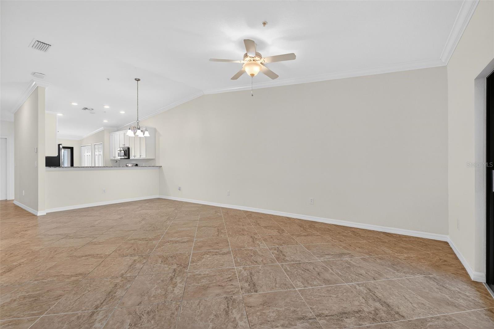 LAKEWOOD NATIONAL - Residential