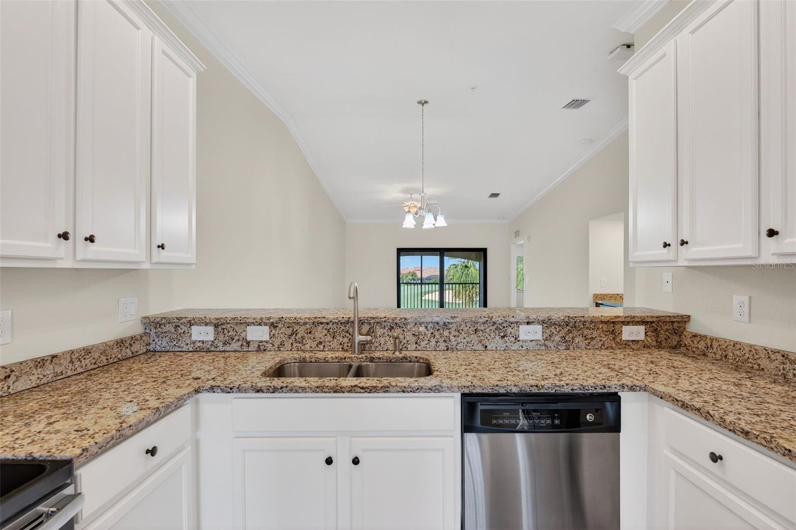 LAKEWOOD NATIONAL - Residential