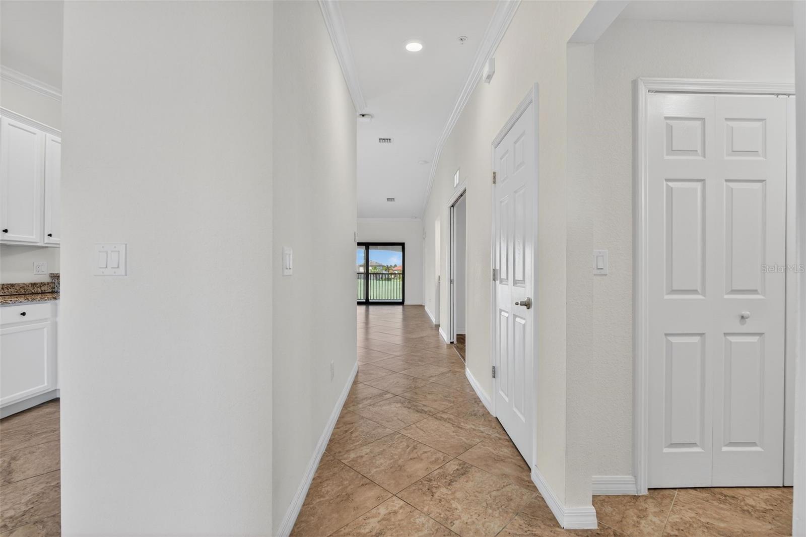 LAKEWOOD NATIONAL - Residential