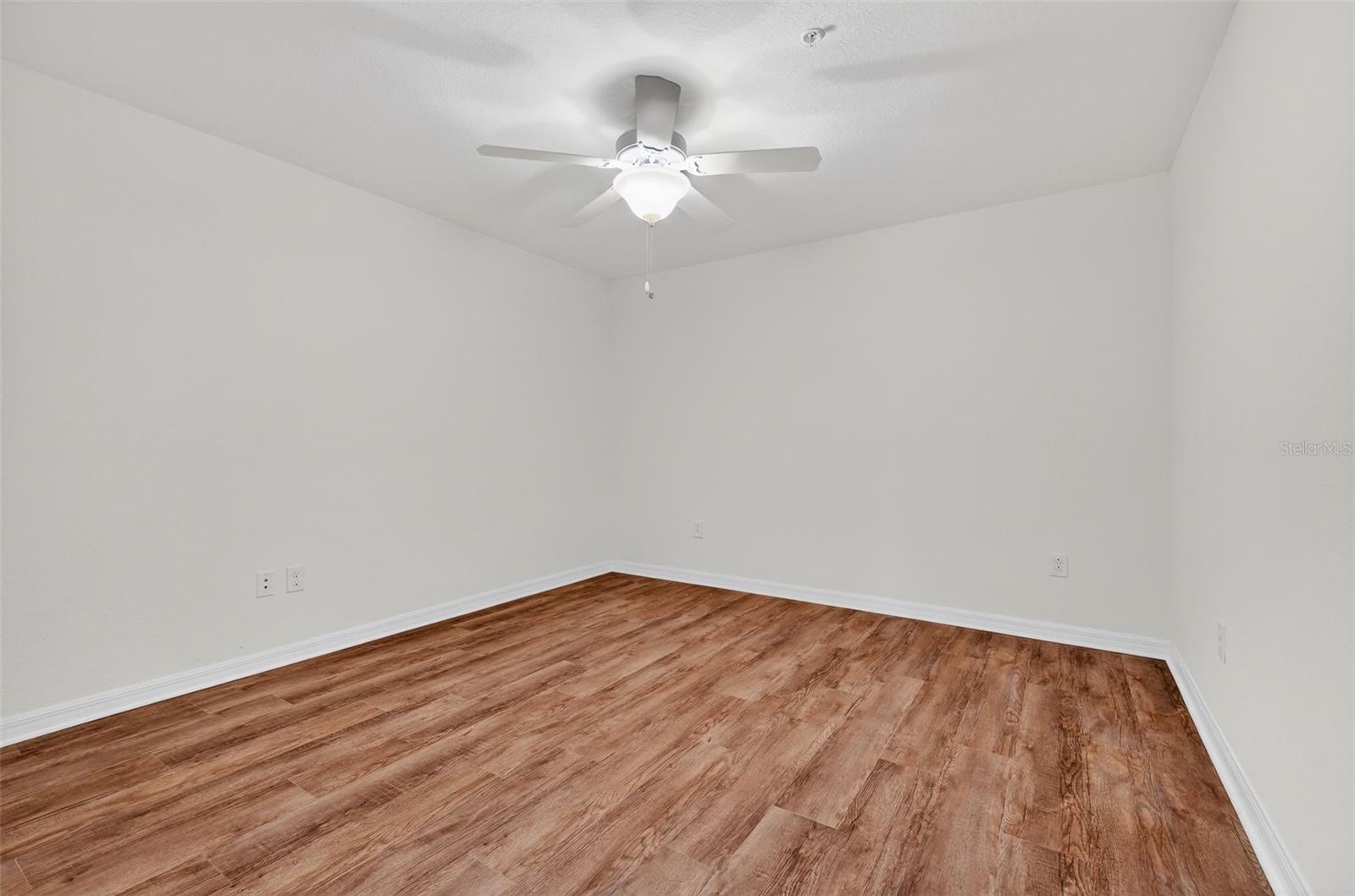 LAKEWOOD NATIONAL - Residential