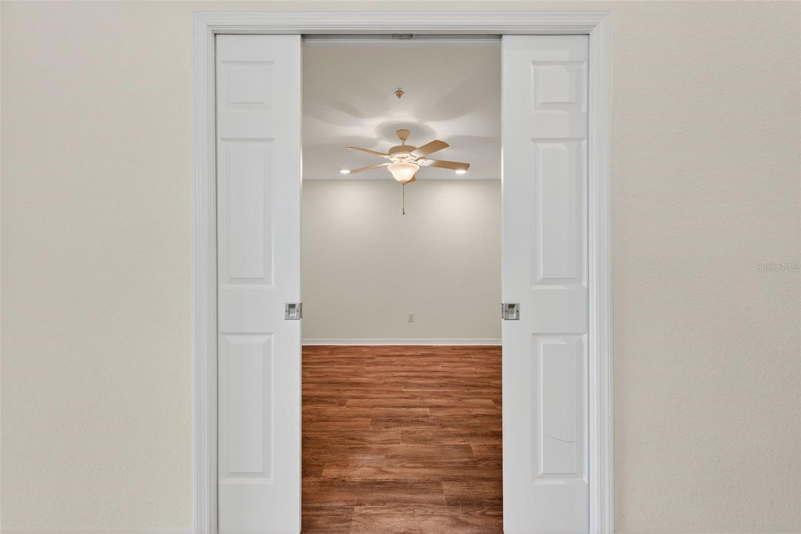 LAKEWOOD NATIONAL - Residential