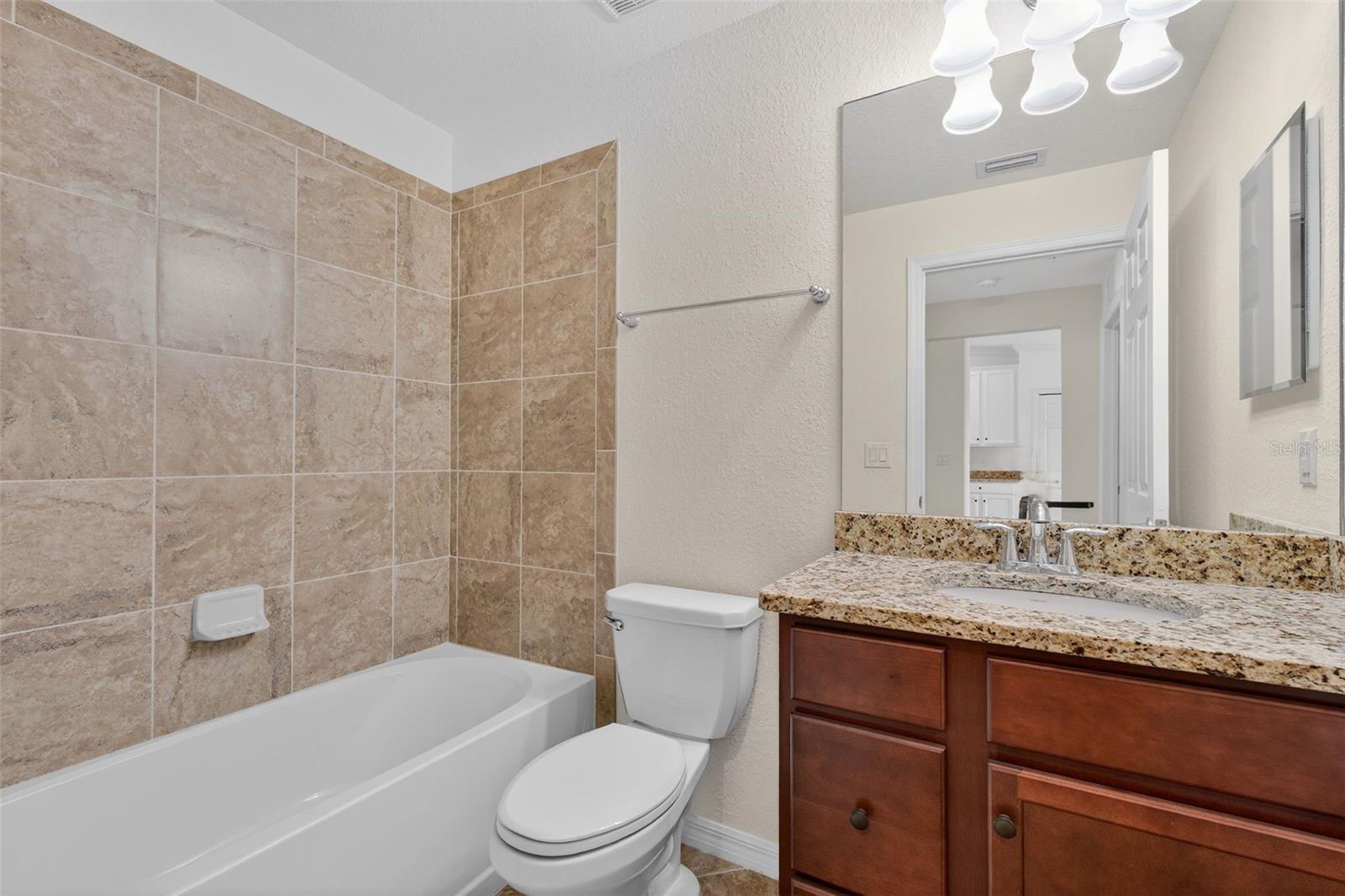 LAKEWOOD NATIONAL - Residential