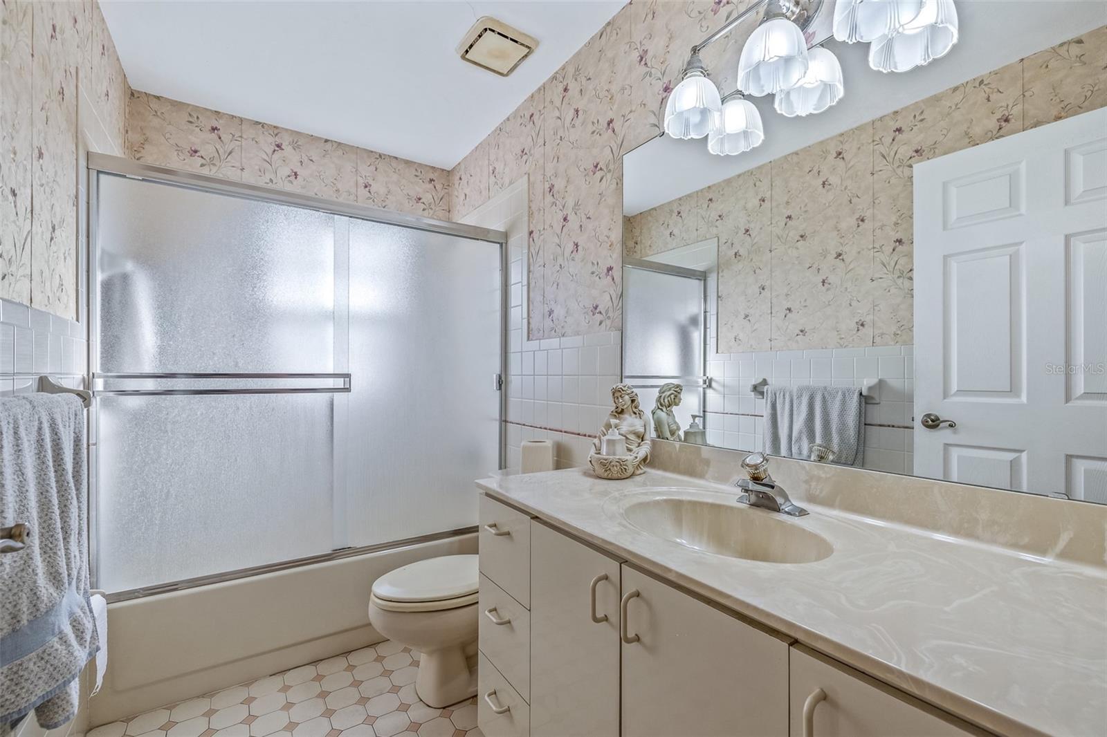 SEMINOLE WOODS PH 01 - Residential