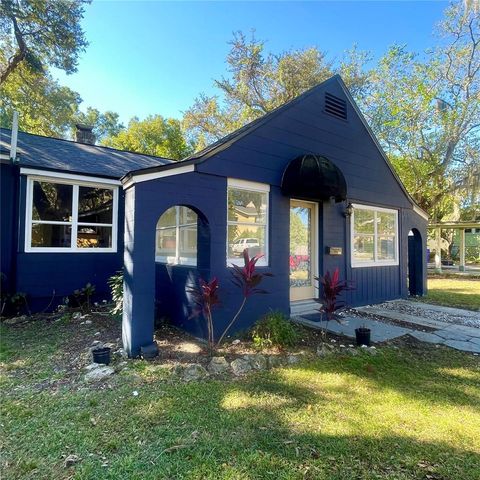 Photo of 915 E Walnut Street, Lakeland, FL 33801 (MLS # O6360529)