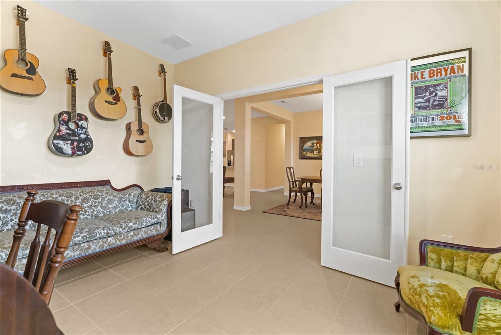 SPRING HILL - Residential