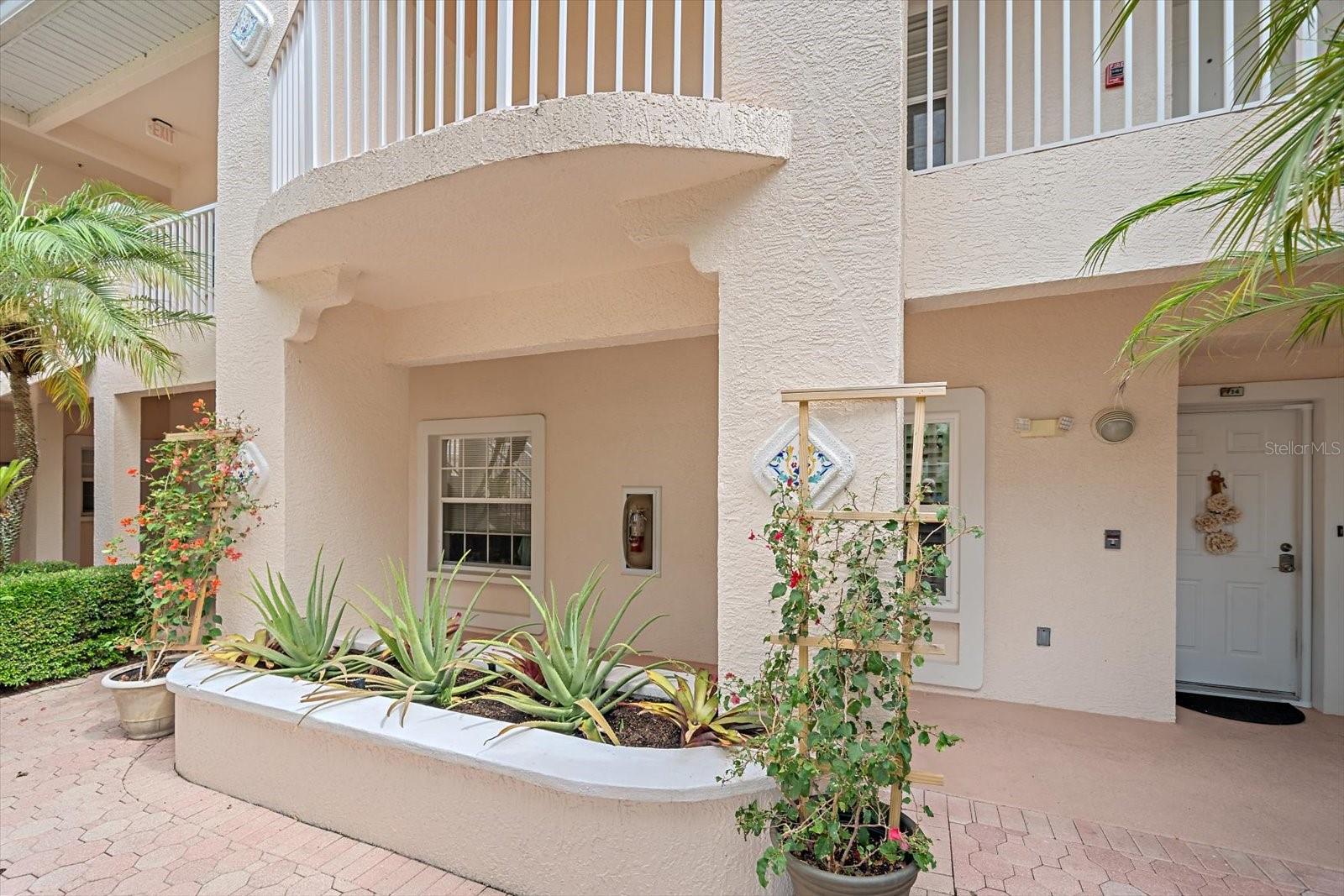 PLAZA DE FLORES - Residential
