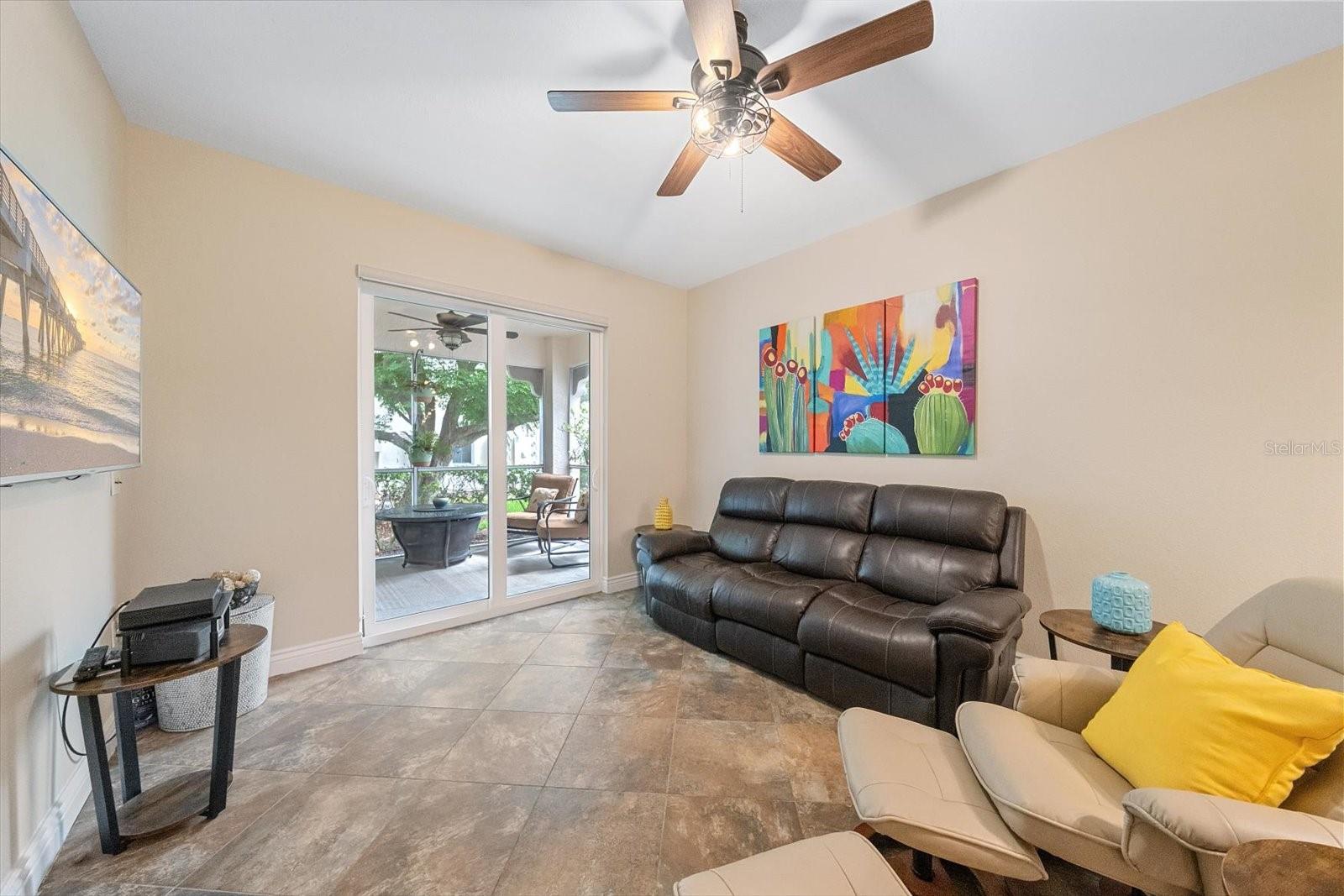 PLAZA DE FLORES - Residential