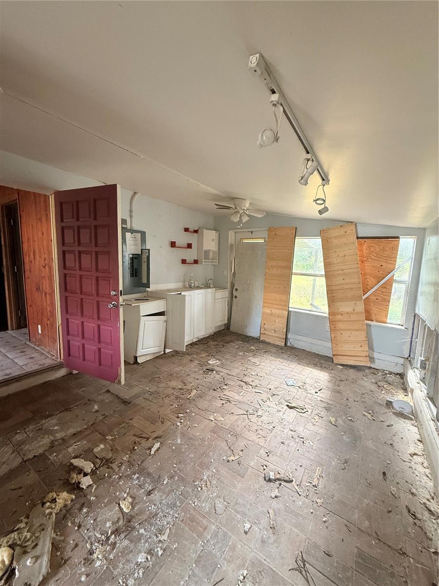 HALL ESTATE SUB - Residential