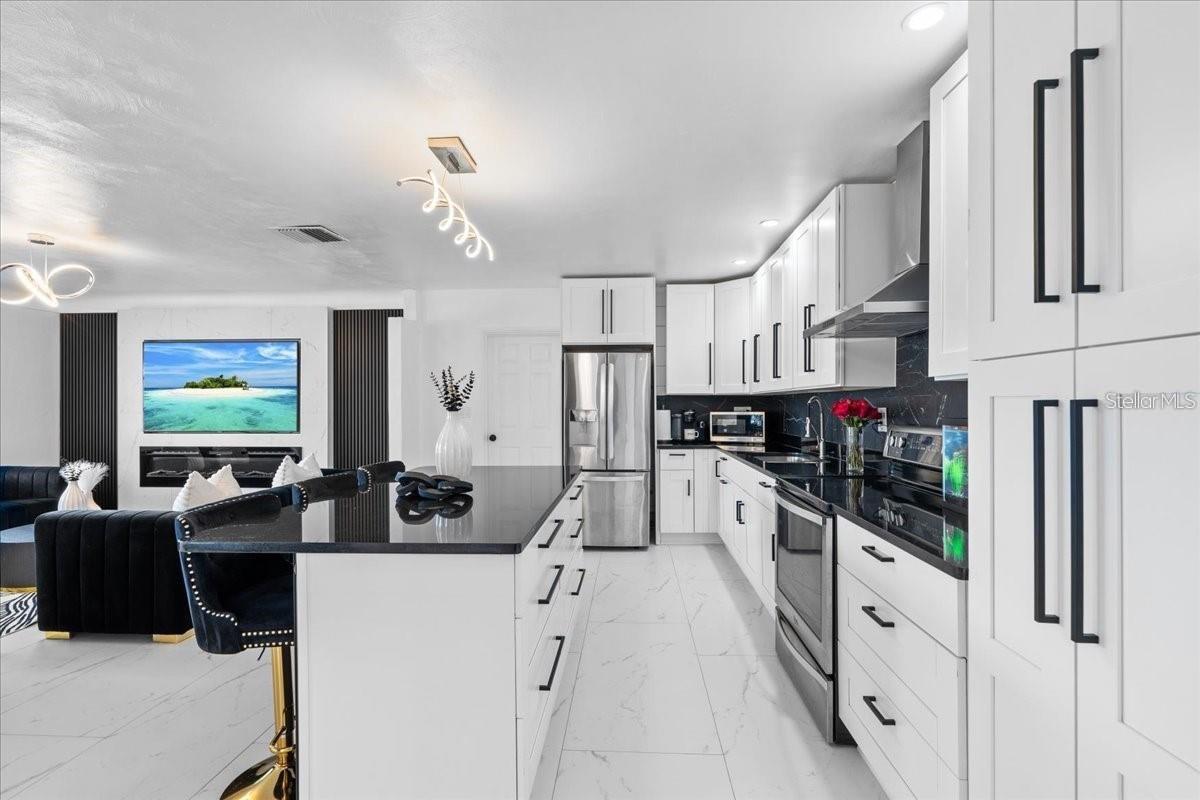 KENNETH CITY - Residential