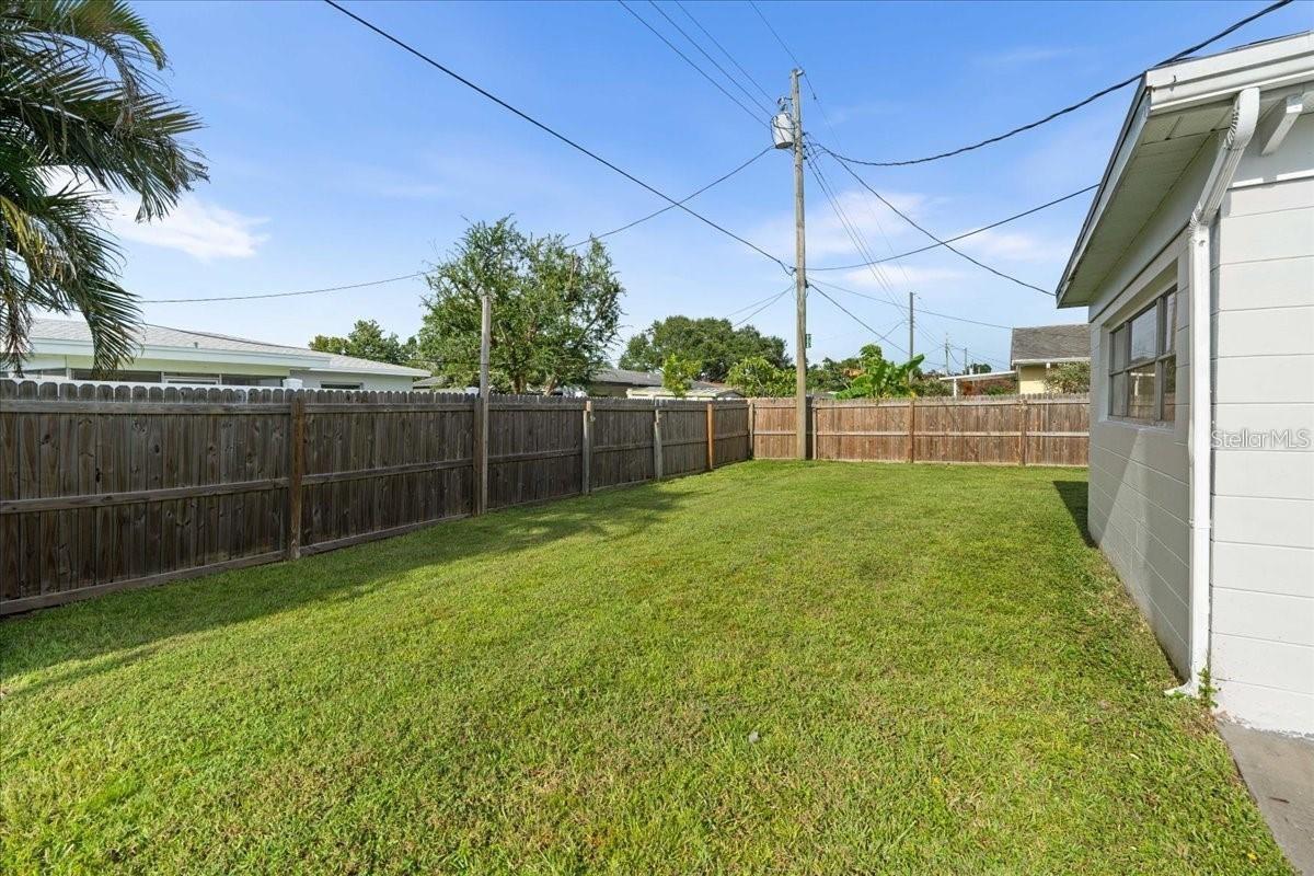 KENNETH CITY - Residential