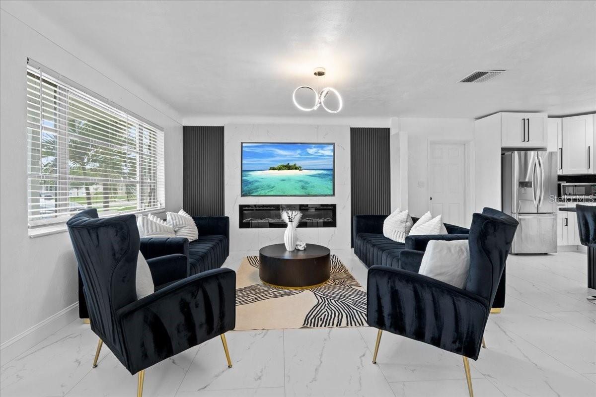 KENNETH CITY - Residential