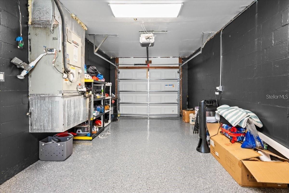 KENNETH CITY - Residential