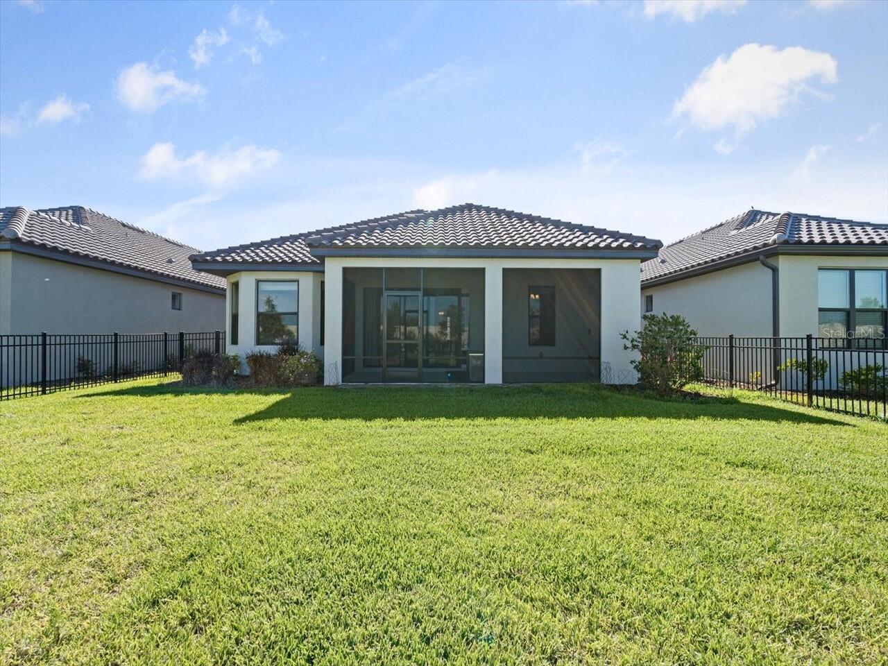Photo 42 of 50 of 4512 CRESTPOINT WAY house