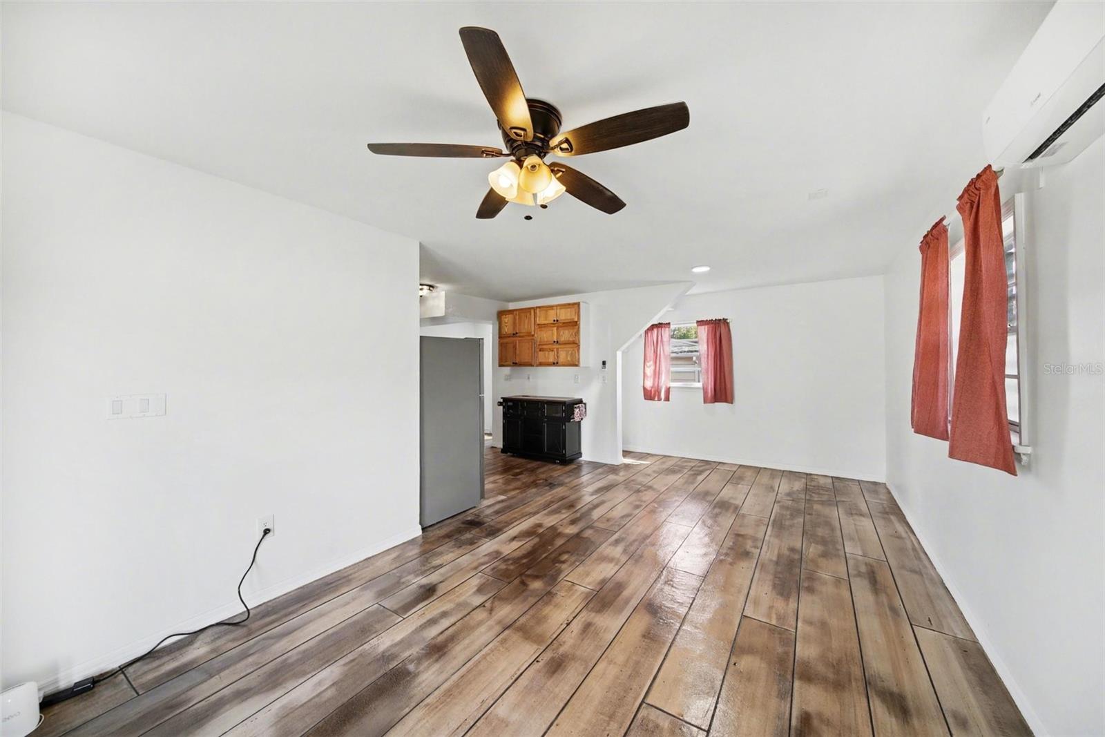 CITY ZEPHYRHILLS - Residential Lease