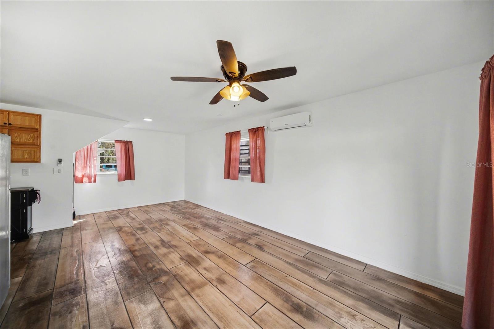 CITY ZEPHYRHILLS - Residential Lease