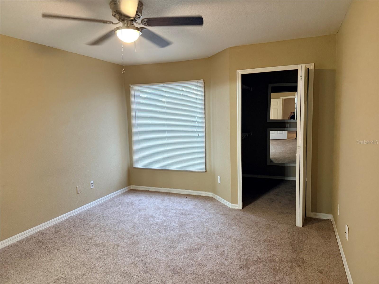 SANDLAKE PRIVATE RESIDENCES - Residential Lease