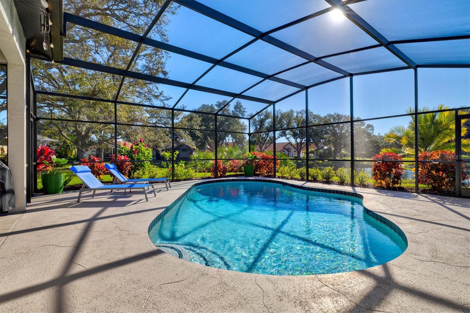 CHESTNUT CREEK MANORS - Residential