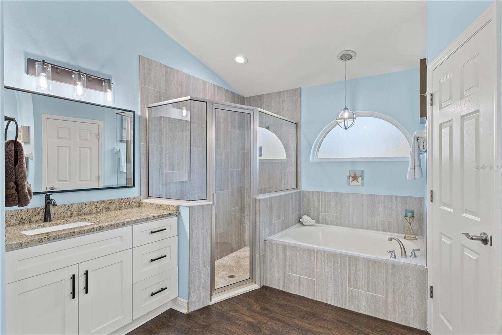 CHESTNUT CREEK MANORS - Residential