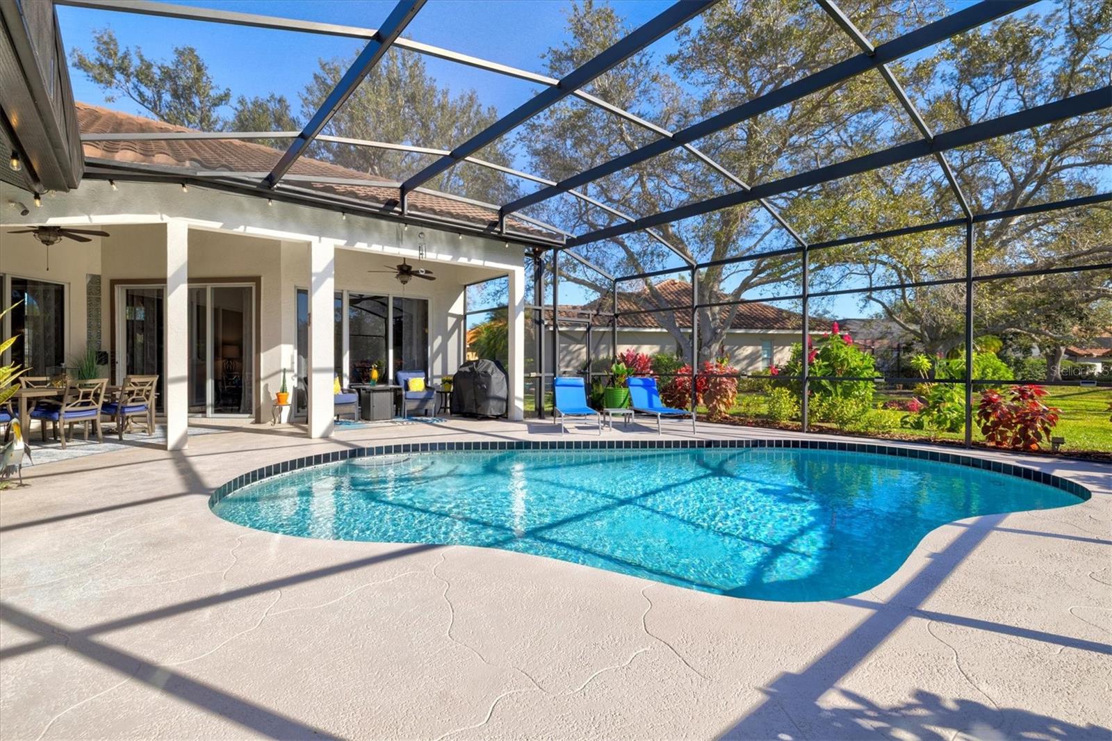 CHESTNUT CREEK MANORS - Residential