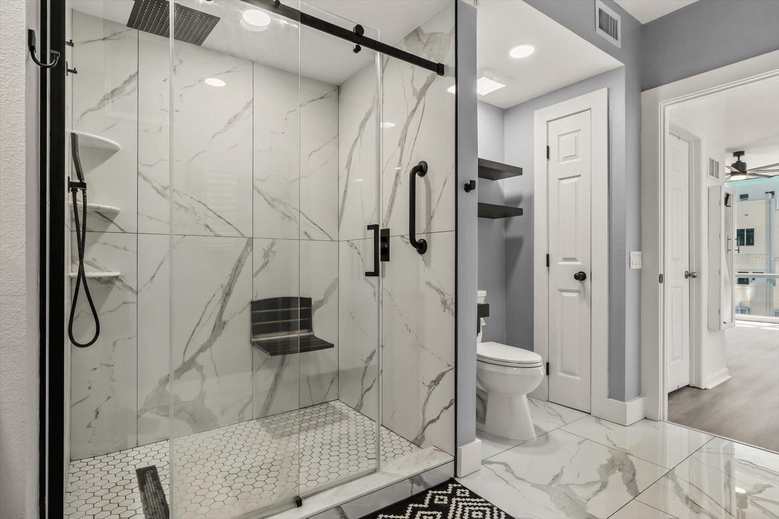 WAVERLY/LK EOLA - Residential