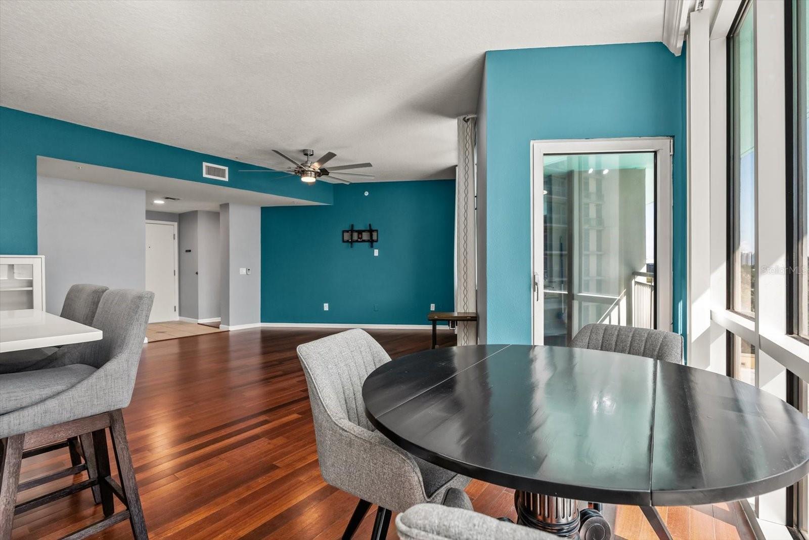 WAVERLY/LK EOLA - Residential