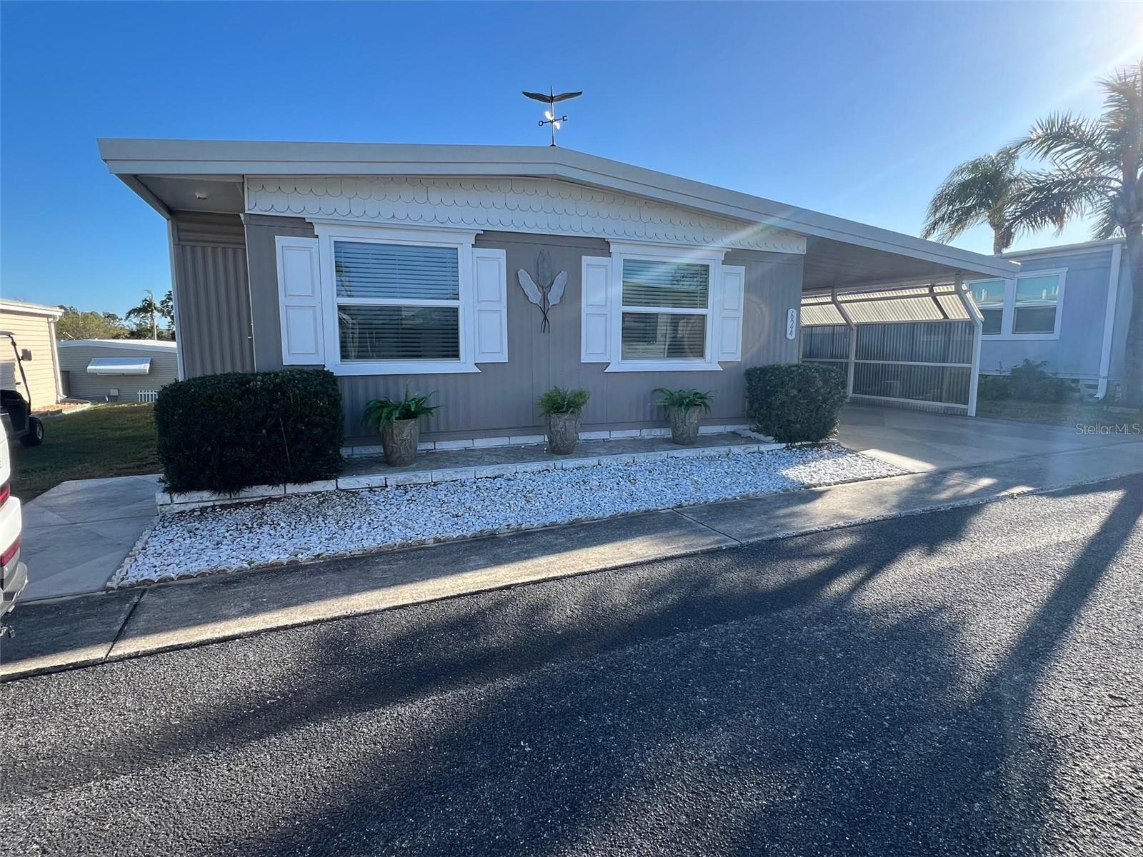 624 QUEEN PALM STREET