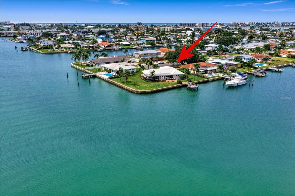 Photo of 11625 6th Street E, Treasure Island, FL 33706 (MLS # TB8556443)