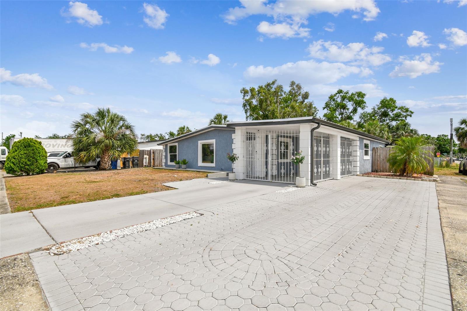 8006 TANGLEWOOD LANE