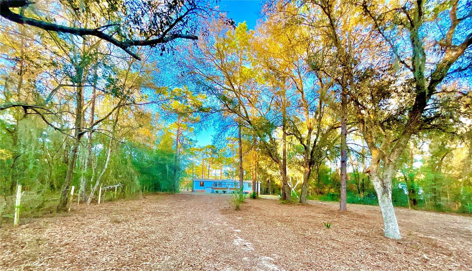 WEST LAKE MANOR - Residential