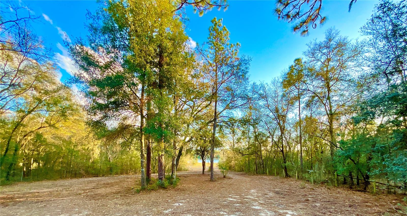 WEST LAKE MANOR - Residential