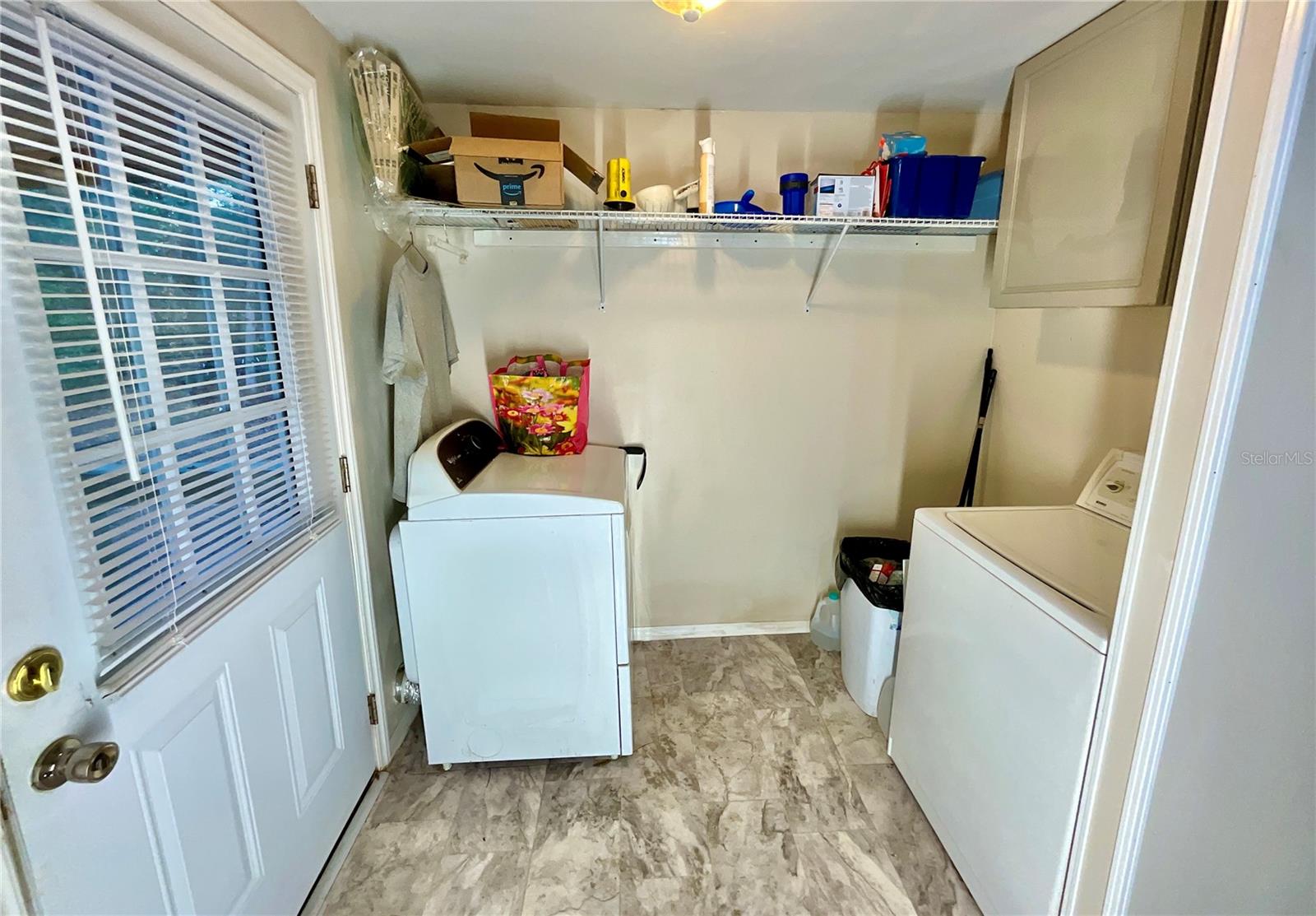 WEST LAKE MANOR - Residential