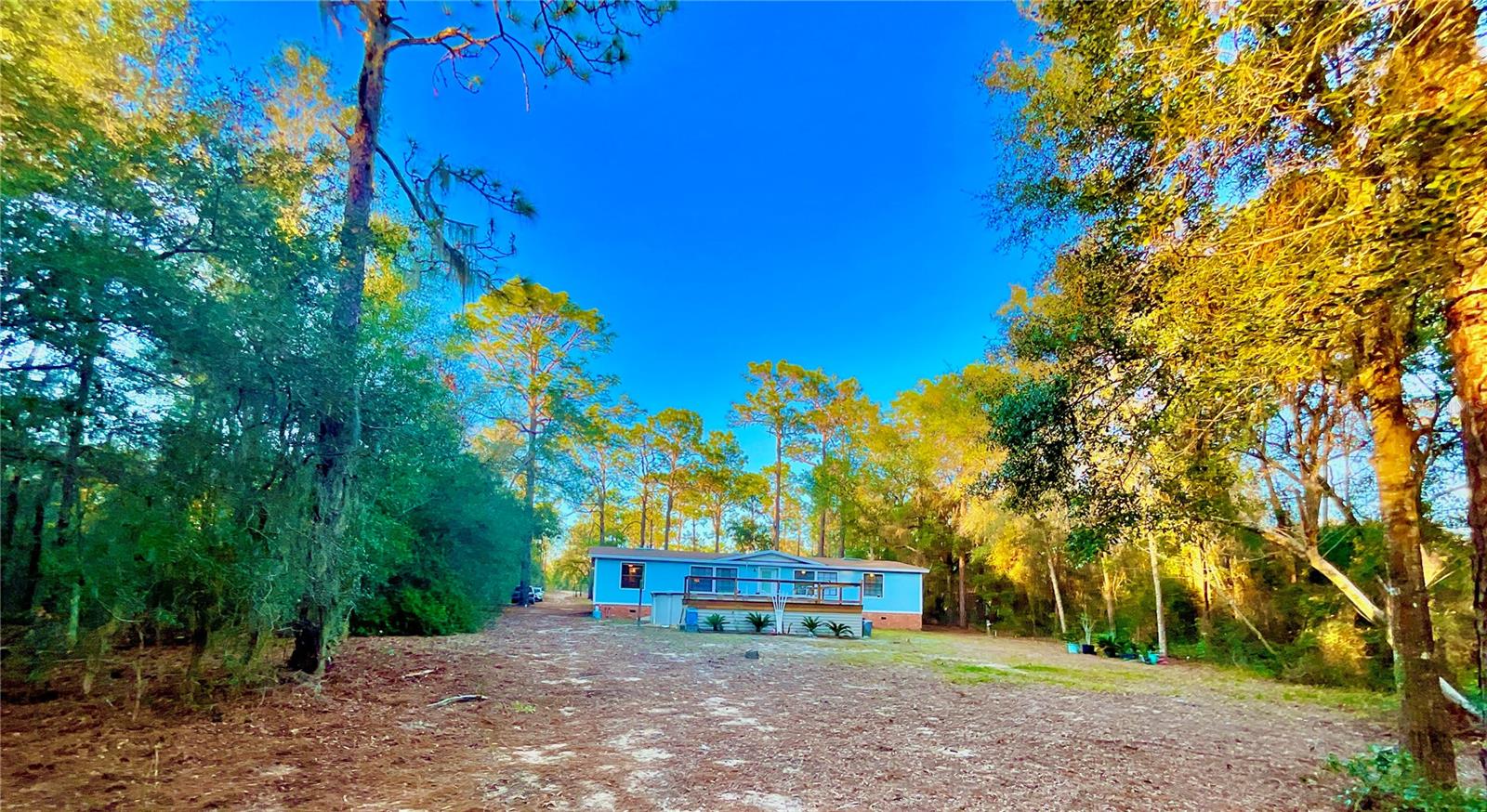 WEST LAKE MANOR - Residential