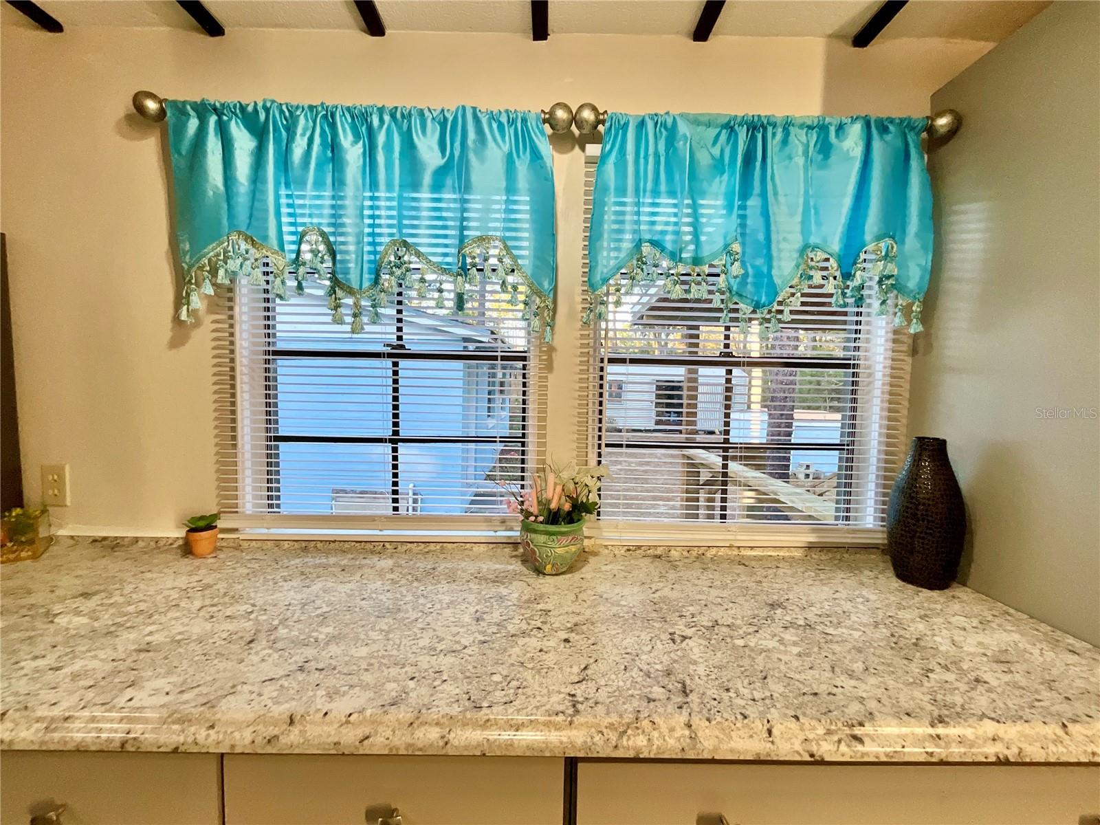 WEST LAKE MANOR - Residential