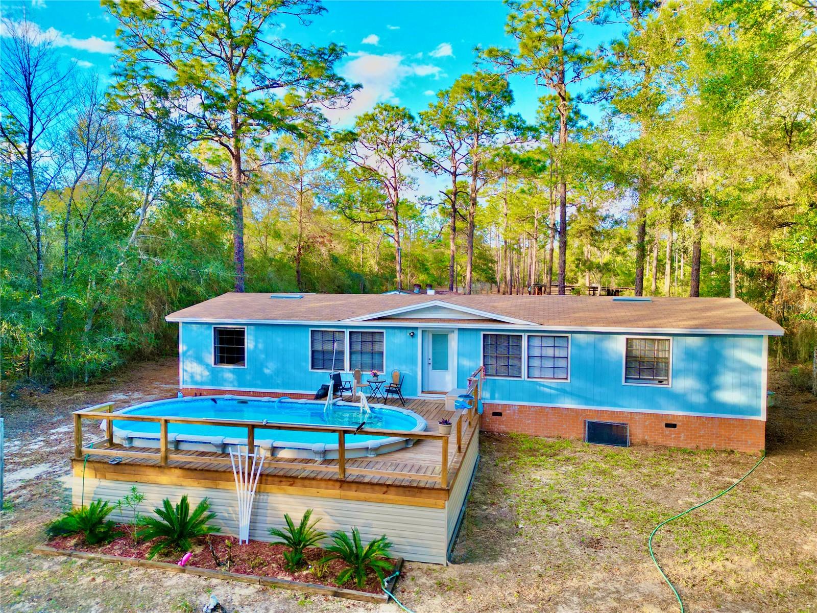 WEST LAKE MANOR - Residential