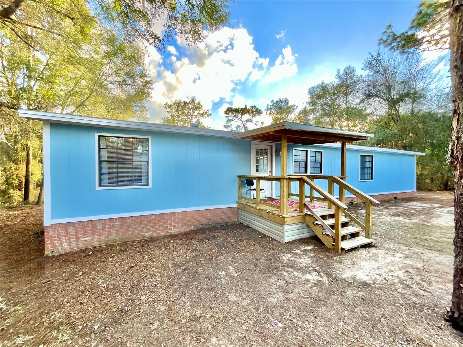 WEST LAKE MANOR - Residential