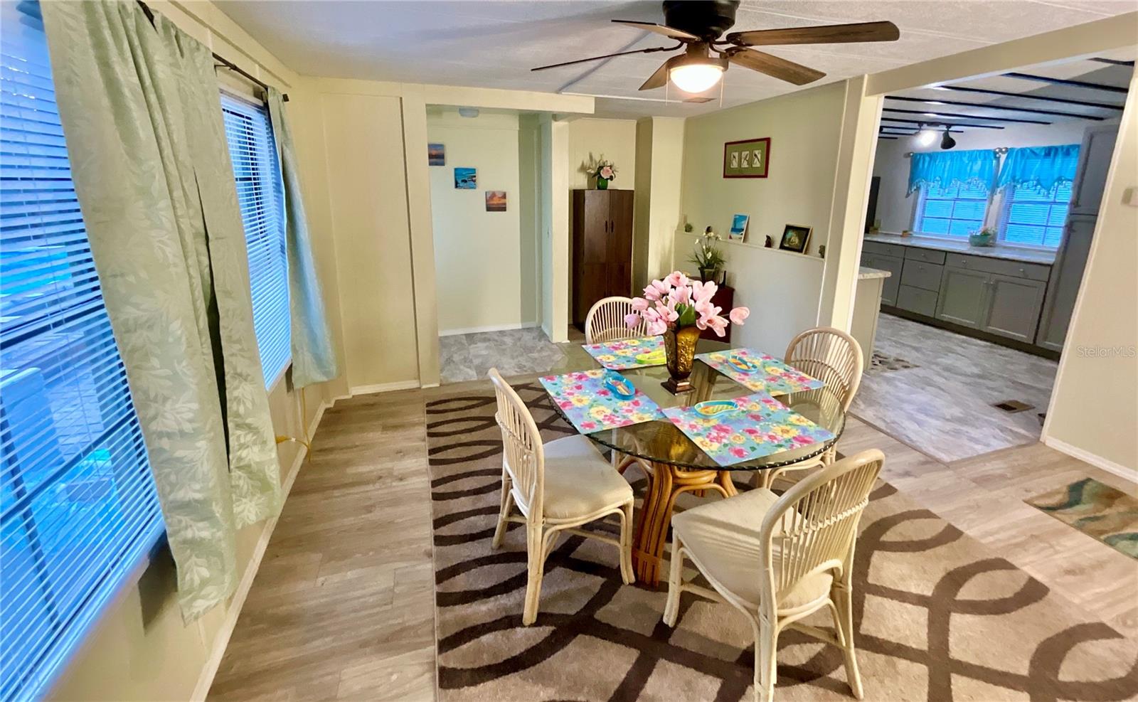 WEST LAKE MANOR - Residential