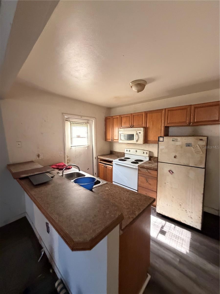 FERN CLIFF - Residential