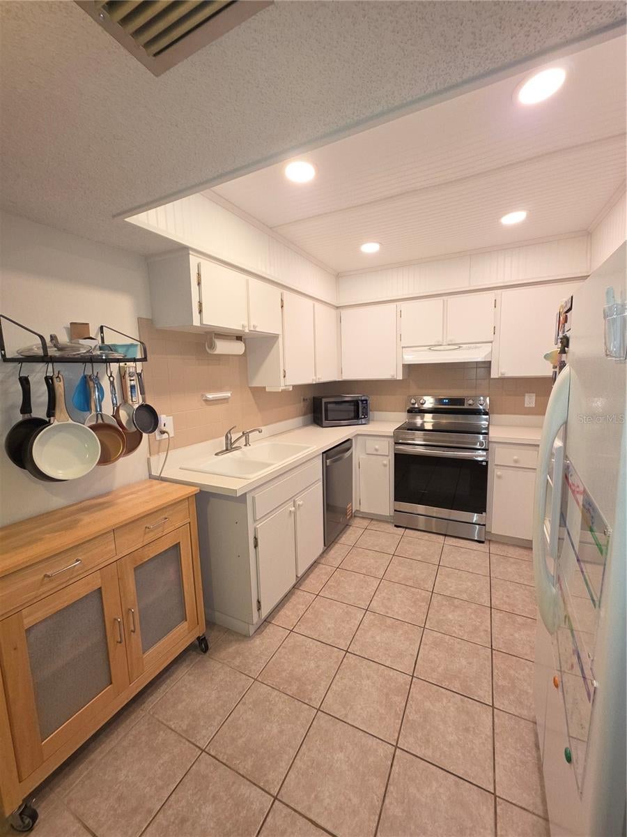Photo of 2101 Sunset Point Road #2603, Clearwater, FL 33765 (MLS # W7890298)