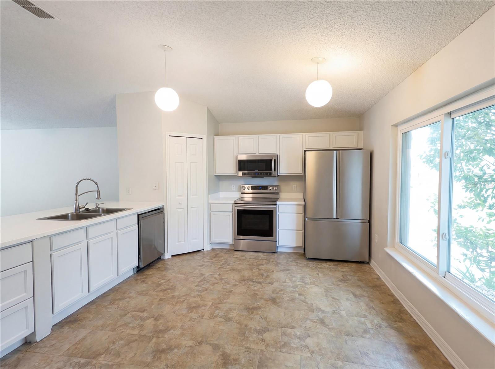 DELTONA LAKES UNIT 71 - Residential